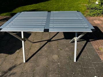 Table camping pliable beschikbaar voor biedingen