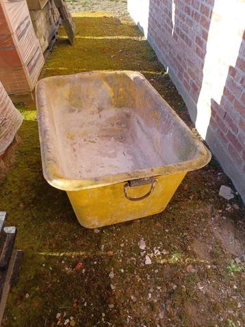Mortelkuip 200 liter beschikbaar voor biedingen