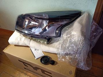Koplamp Renault trafic Nissan nv300 Opel vivaro beschikbaar voor biedingen
