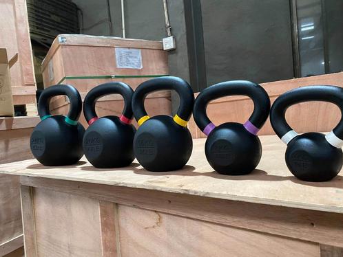 Kettlebells 4 - 32kg NERGENS Goedkoper, Sports & Fitness, Équipement de fitness, Neuf, Kettlebell, Bras, Jambes, Pectoraux, Abdominaux