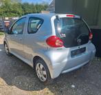 Toyota Aygo 1.0Vvti /Benzine **24.000km**, Auto's, Toyota, Stof, Bedrijf, Handgeschakeld, Grijs
