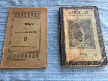 Twee oude liedjesboeken beschikbaar voor biedingen