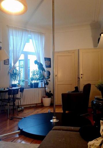 Location de podium Pole dance, Enlèvement, Neuf