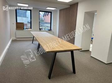 Industrieel Eiken Boomstam Bureau Tafels Vergadertafel PROMO disponible aux enchères