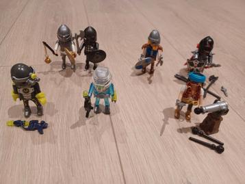 Set van playmobil figuren beschikbaar voor biedingen