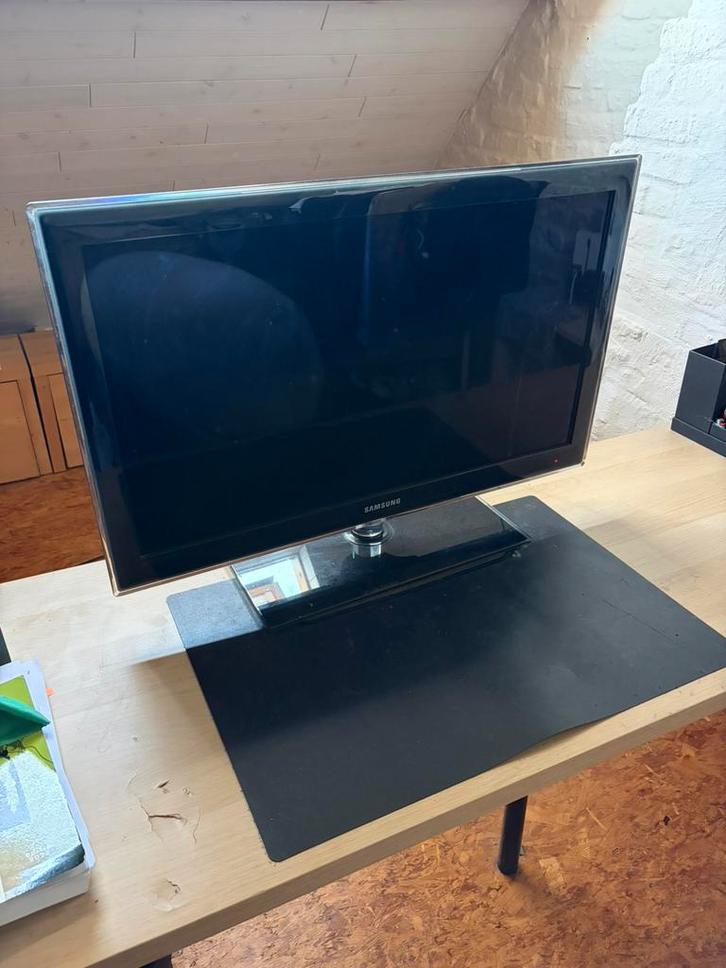 Samsung Flatscreen 32 inch, Audio, Tv en Foto, Televisies, Gebruikt, LCD, Minder dan 40 cm, Full HD (1080p), Samsung, 50 Hz, Ophalen