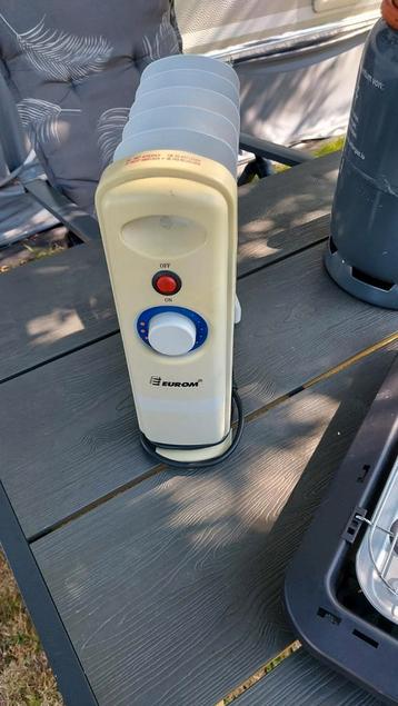 elektrische BBQ, elektrische radiator, gasvuur  met gasfles  beschikbaar voor biedingen