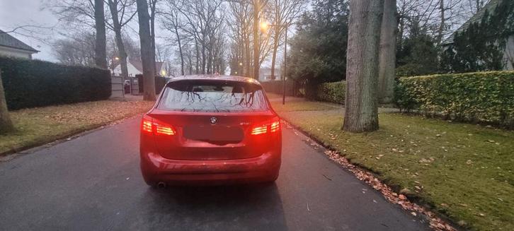 BMW 218i Sport Line 2015, Auto diversen, Handleidingen en Instructieboekjes, Ophalen