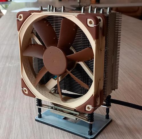 Noctua NH-U12-S met AMD mounting, Computers en Software, Computerkoelers, Zo goed als nieuw, Luchtkoeling, Ophalen of Verzenden