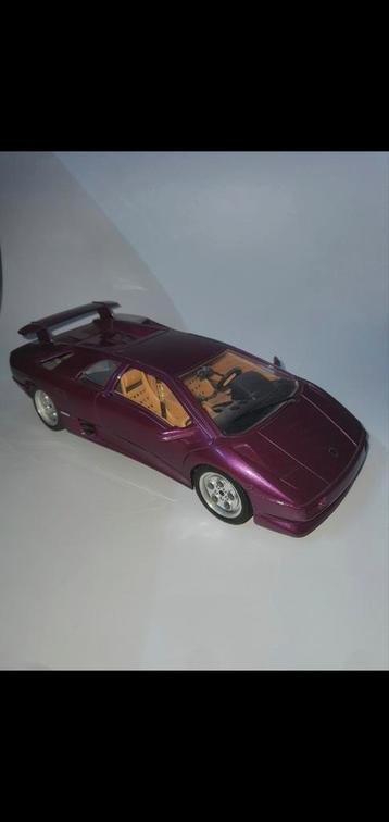 Lamborghini diablo violet 1990 Burago 1/18, Enlèvement ou Envoi, Comme neuf, Burago
