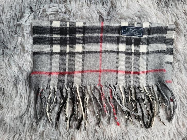 Écharpe Burberrys Vintage – Lambswool – Made in England, Vêtements | Hommes, Bonnets, Écharpes & Gants, Comme neuf, Écharpe, Enlèvement ou Envoi