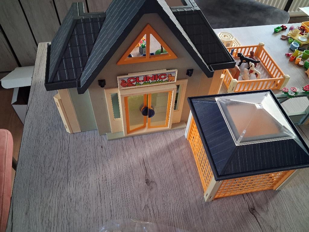 Playmobil dieren kliniek, Kinderen en Baby's, Speelgoed | Playmobil, Ophalen, Gebruikt, Complete set