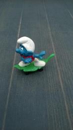 Supersmurf op blad-skateboard 4.0204, Verzamelen, Smurfen, Verzenden, Gebruikt, Overige Smurfen, Poppetje, Figuurtje of Knuffel
