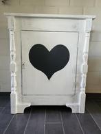 Petit meuble de style campagnard, Enlèvement, Utilisé