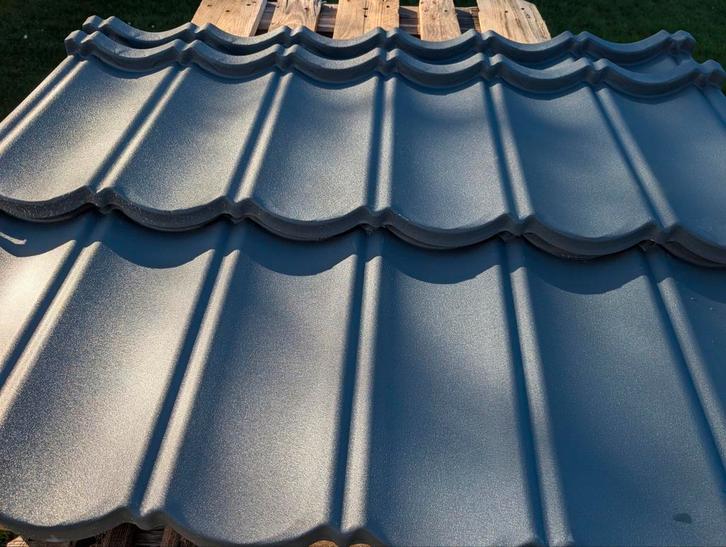 Panneaux tuiles métalliques gris anthracite, Bricolage & Construction, Tuiles & Revêtements de toit, Tuiles, Gris, Enlèvement