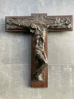 Groot zwaar kruis uit klooster (69 cm), getekend G.B., Antiek en Kunst, Ophalen