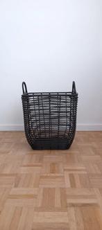 Panier en Tissage Noir, Neuf, Carré, Synthétique, Enlèvement