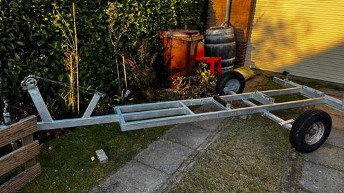 Prima trailer, voor bootjes tot ongeveer 5 meter en 500kg, Watersport en Boten, Boottrailers, Gebruikt, Minder dan 1500 kg, Minder dan 6 meter