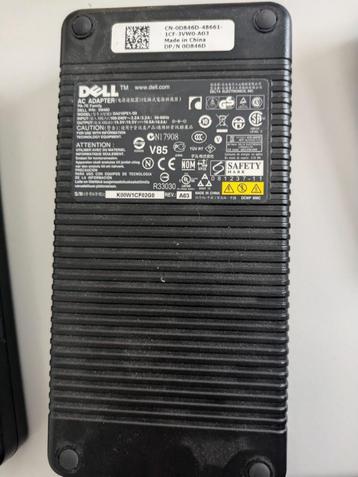 Dell adapter laptop 3,2A disponible aux enchères