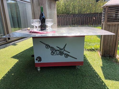 luchtmacht C-130 H salontafel , wijnrek , wijn bar , 15 wing, Verzamelen, Luchtvaart en Vliegtuigspotten, Zo goed als nieuw, Overige typen