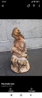 Statue signer faire une offre sur chatelineau, Antiek en Kunst, Kunst | Beelden en Houtsnijwerken, Ophalen