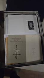 Doodsprentjes in blikken doos, Ophalen