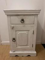 2 tables de chevet rustiques vintage – bois, Enlèvement, Utilisé, Bois