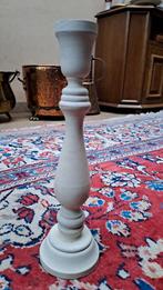 Houten kandelaar, Enlèvement, Chandelier