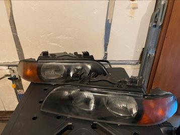 BMW e39 Originele BMW koplampen + verlichting.  beschikbaar voor biedingen