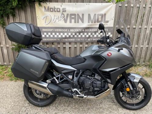 honda nt 1100 dct abs automatic bj 2022 zgst vele opties, Motoren, Motoren | Honda, Bedrijf, Toermotor, meer dan 35 kW, 2 cilinders