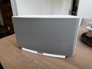 Sonos Play 5 (Gen 1) wit met zwarte hoes beschikbaar voor biedingen