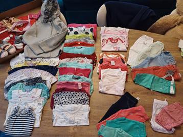 Baby meisje beschikbaar voor biedingen