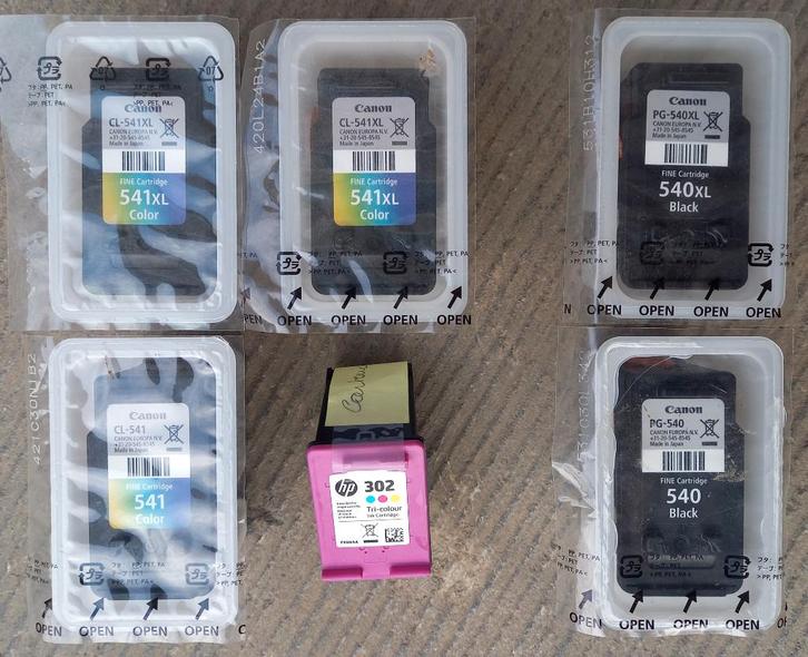 Cartouches encre CANON 540 et 541, Computers en Software, Printerbenodigdheden, Nieuw, Cartridge, Ophalen of Verzenden