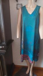 Très jolie robe avec ces couleurs T XL, Kleding | Dames, Jurken, Ophalen, Zo goed als nieuw