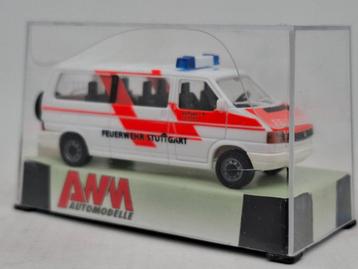 VW T4 personenbus brandweer Stuttgart - AWM 1/87 beschikbaar voor biedingen