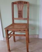 chaise ancienne sculptée avec assise en osier - couleur miel, Enlèvement