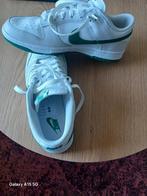 Nike Low Dunk Taille 42.5, Vêtements | Femmes, Chaussures, Enlèvement ou Envoi, Neuf