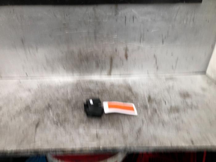 Stoelverwarmings Schakelaar van een Ford Focus, Auto-onderdelen, Interieur en Bekleding, Ford, Gebruikt, 3 maanden garantie, Ophalen of Verzenden