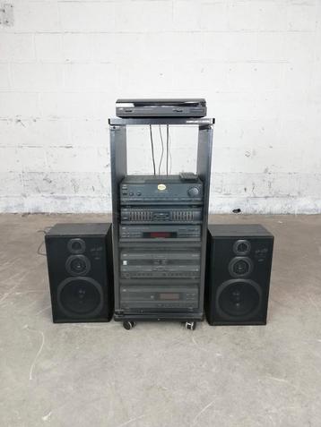 JVC stereo installatie beschikbaar voor biedingen