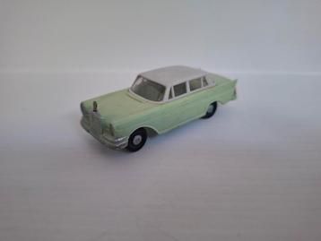 Vintage 1962 plastic SIKU V191 Mercedes 300SE beschikbaar voor biedingen