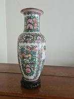 VASE CHINOIS SUR SOCLE EN BOIS, Antiek en Kunst, Antiek | Vazen, Ophalen