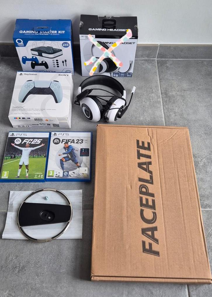 Accessoires en games voor ps5, Games en Spelcomputers, Spelcomputers | Sony Consoles | Accessoires, Zo goed als nieuw, PlayStation 5