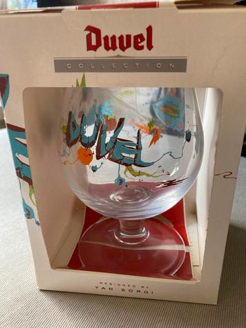 Duvel glazen + attributen beschikbaar voor biedingen