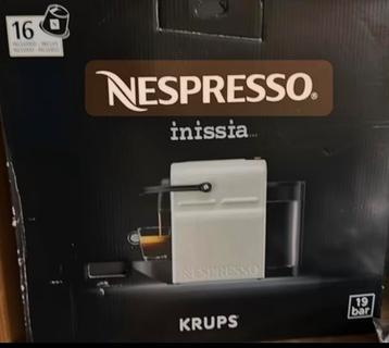 Nespresso Inissia Krups de couleur rouge