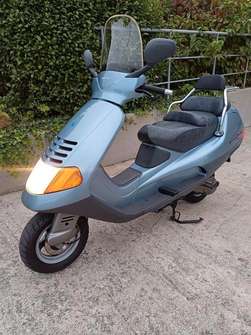 Piaggio Hexagon 125 2T belge en parfait état ! Livraison gra, Motos, Motos | Piaggio, Particulier, Scooter, Enlèvement ou Envoi