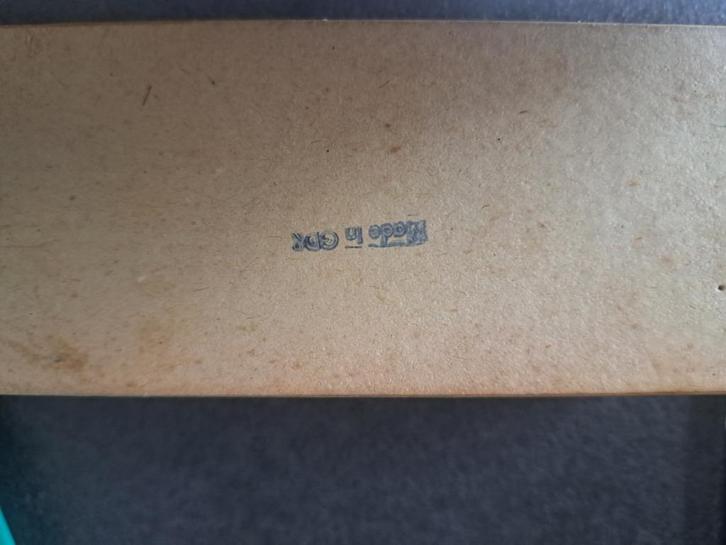 Deux coffrets de dominos vintage en bois made in GDR, Hobby en Vrije tijd, Gezelschapsspellen | Bordspellen, Gebruikt, Ophalen