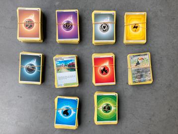Groot Pakket Pokémon TCG kaarten (+- 670) beschikbaar voor biedingen