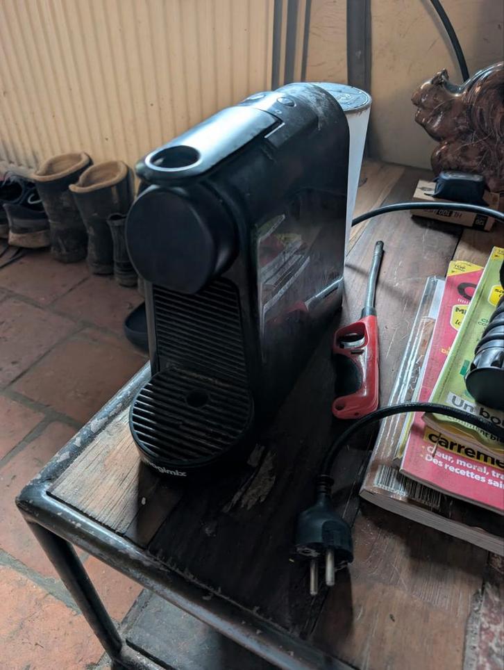 Machine à café Magimix pour capsules types Nespresso., Electroménager, Cafetières, Enlèvement ou Envoi