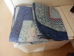 2 gewatteerde plaids, Huis en Inrichting, Woonaccessoires | Plaids en Woondekens, Ophalen, Zo goed als nieuw