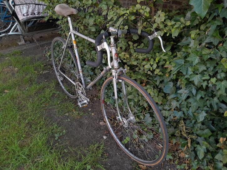 Peugeot koersfiets, Fietsen en Brommers, Fietsen | Racefietsen, Gebruikt, 10 tot 15 versnellingen, 28 inch, Staal, Ophalen